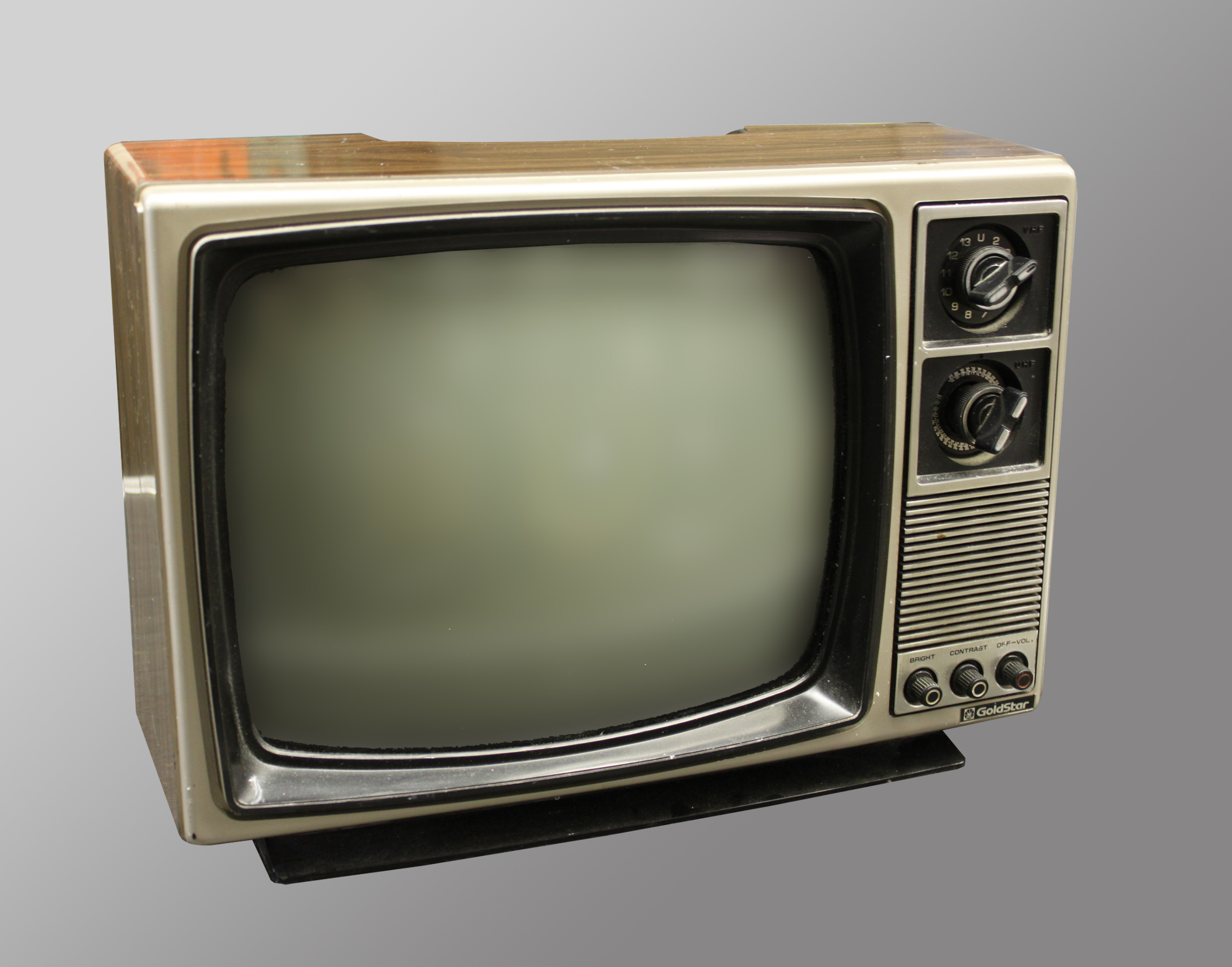 Телевизор 30 годов. Телевизор Рубин 102. Sanyo 80s TV. Телевизор Рубин 102 фото.