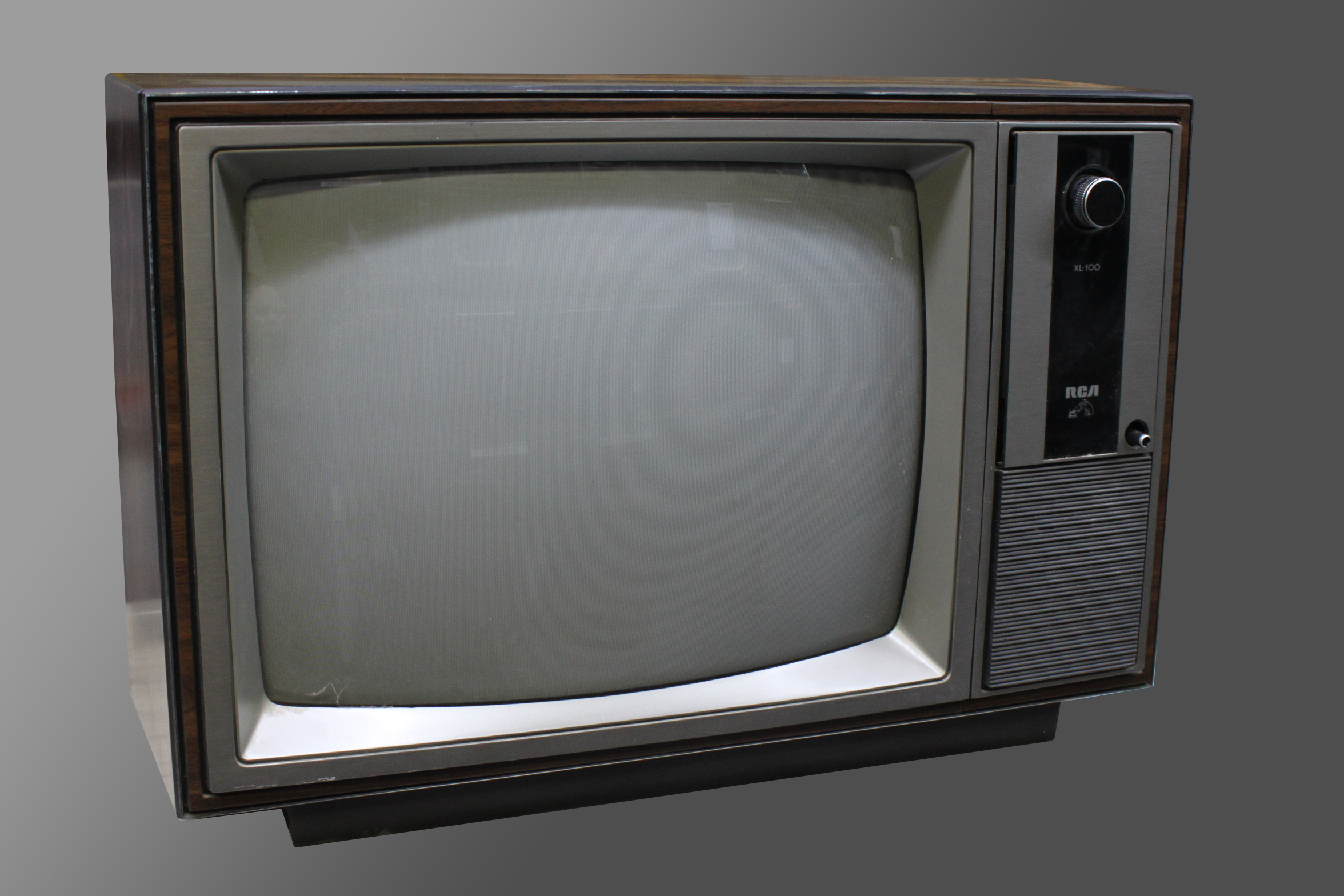 RCA FFR450  19″ television