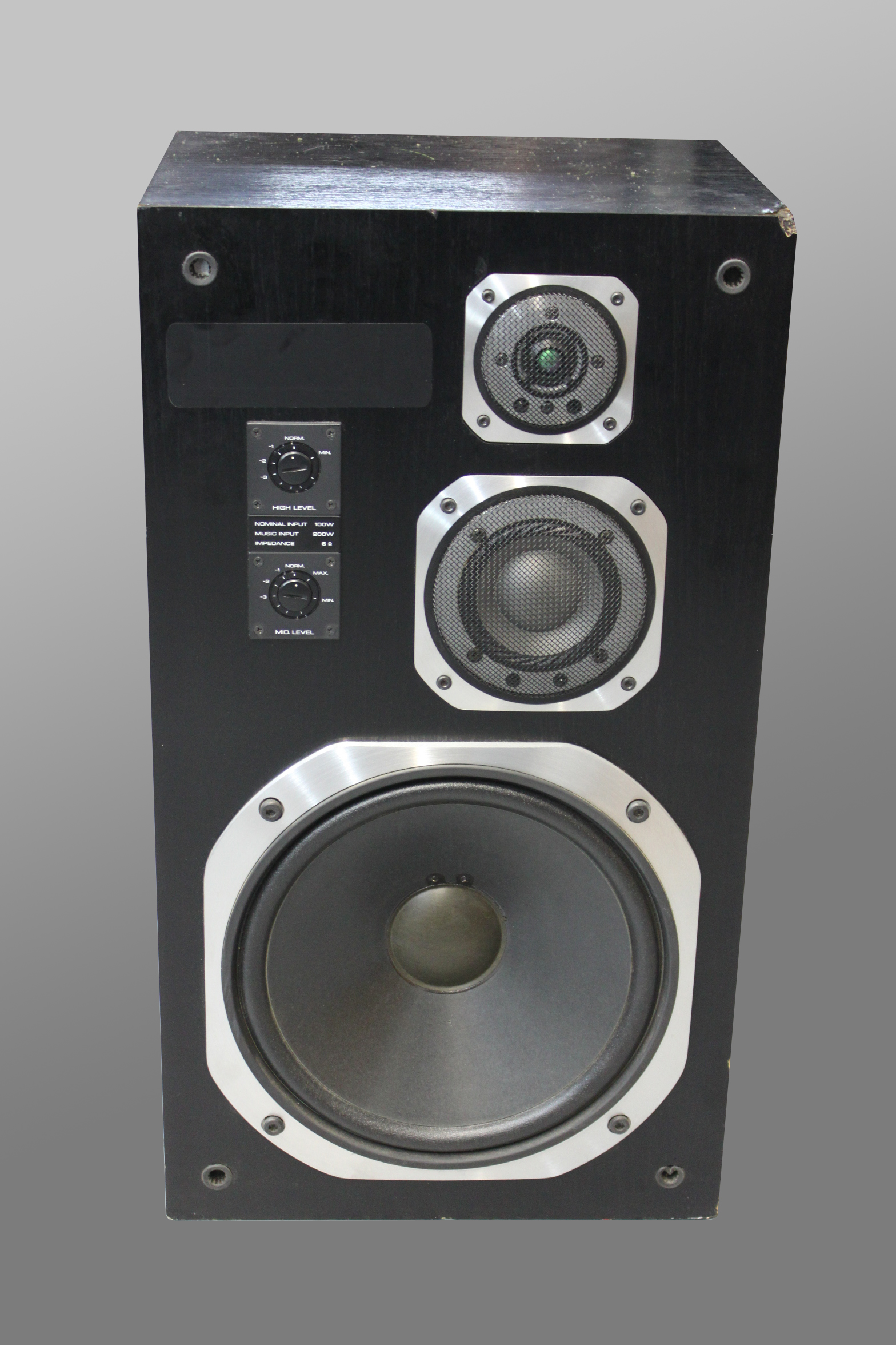 Yamaha NS-500M Floor Speakers | Inter Video: Video Playback and